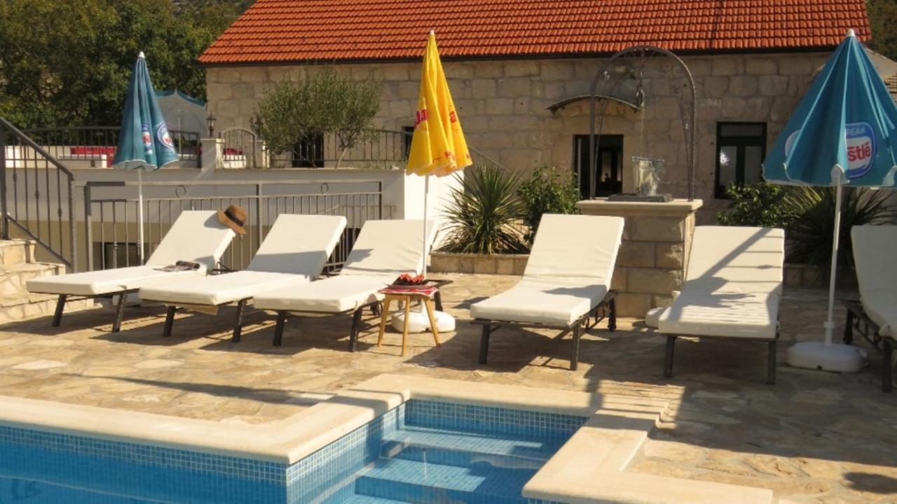 Dvori Stipanovi With Heated Pool And Jacuzzi Villa Donje Rascane Eksteriør bilde