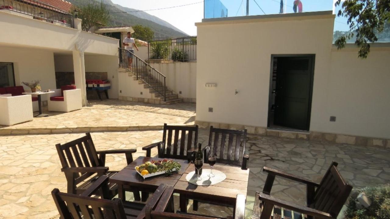Dvori Stipanovi With Heated Pool And Jacuzzi Villa Donje Rascane Eksteriør bilde