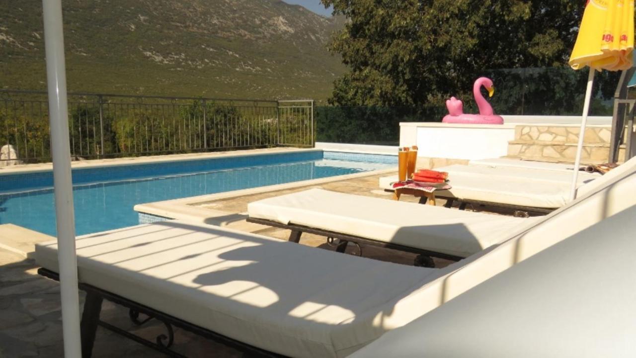 Dvori Stipanovi With Heated Pool And Jacuzzi Villa Donje Rascane Eksteriør bilde
