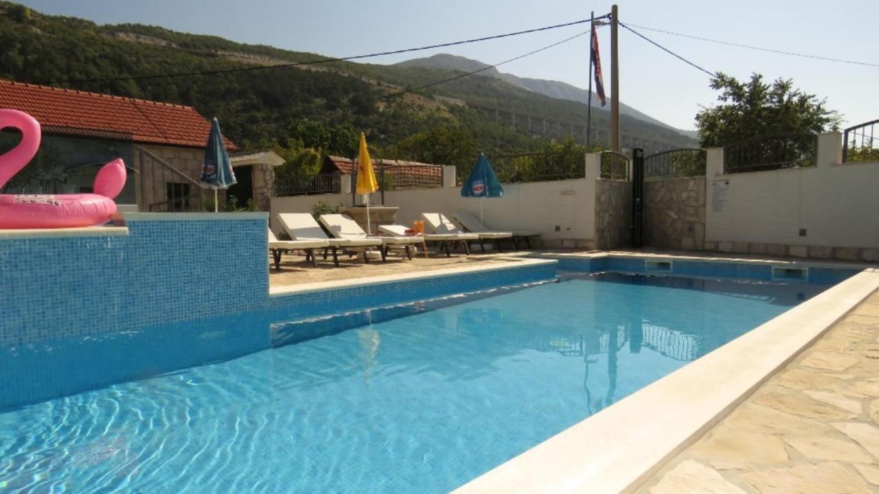 Dvori Stipanovi With Heated Pool And Jacuzzi Villa Donje Rascane Eksteriør bilde