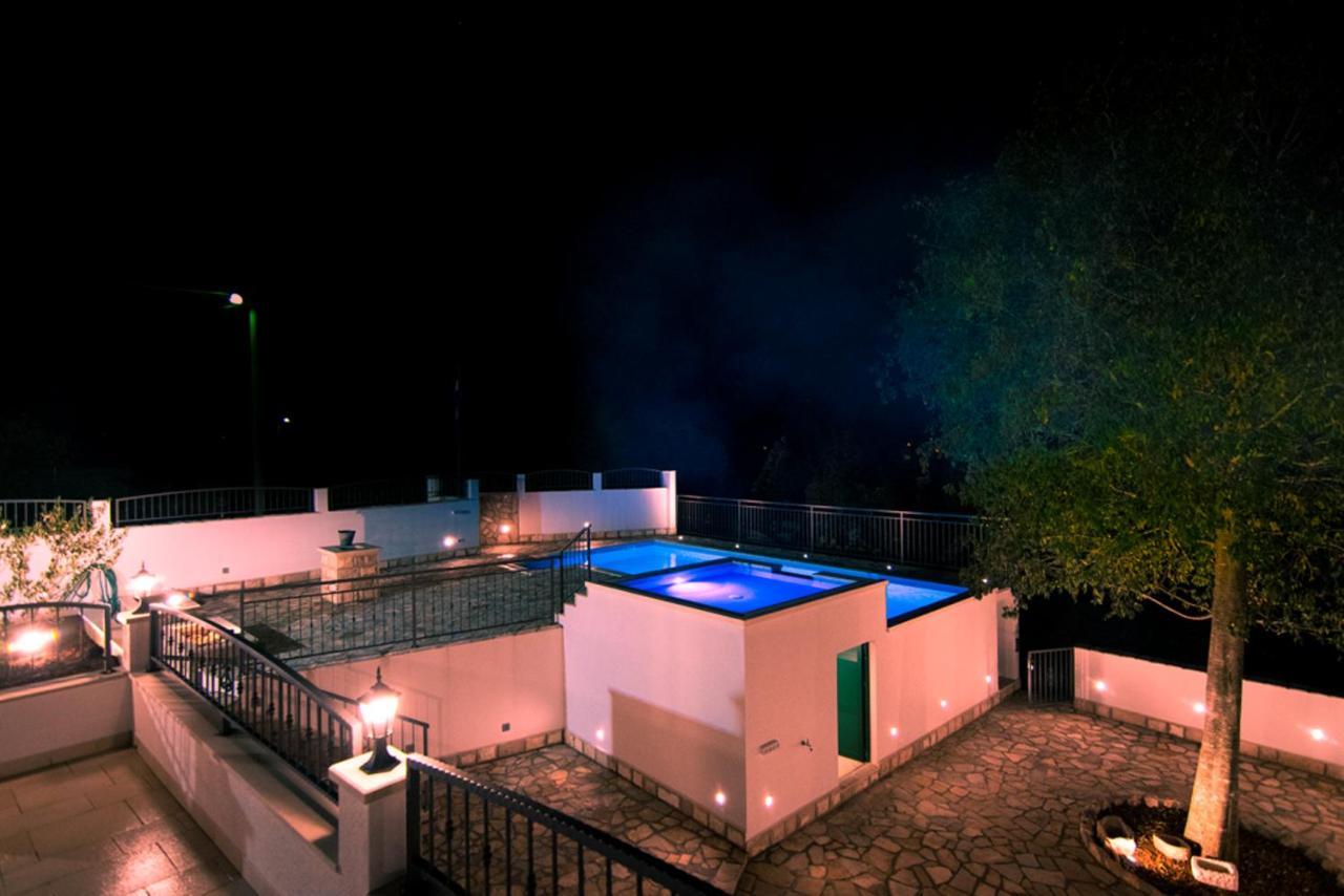 Dvori Stipanovi With Heated Pool And Jacuzzi Villa Donje Rascane Eksteriør bilde
